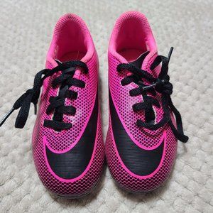 NIKE size 10 youth cleats (pink)